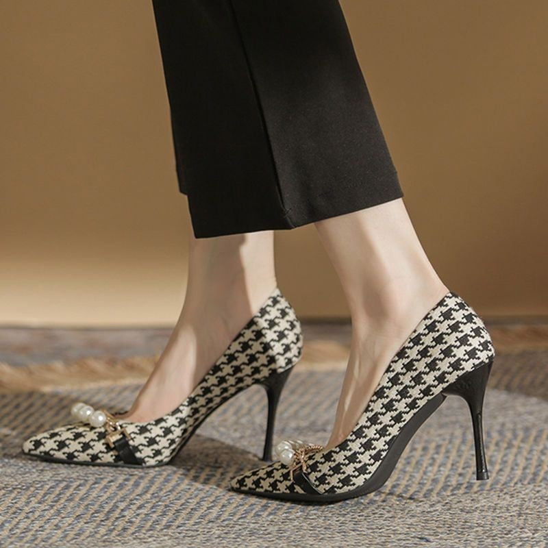 sapato-scarpin-feminino-xadrez-preto-salto-9