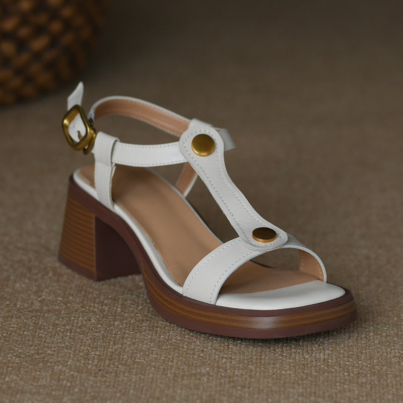 sandalia-feminina-couro-com-salto