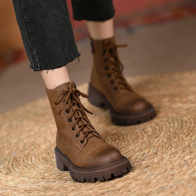 London Bota Feminina De Couro Tratorada - Marrom